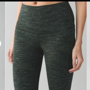 Lululemon🍋☆ High Rise Cotton Gator Green Crop